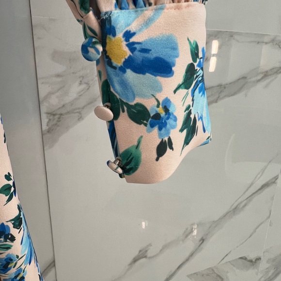 Alexa Admor peach and blue floral wrap dress with button detail - Picture 5 of 5